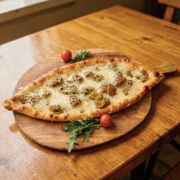 Falafel Pide