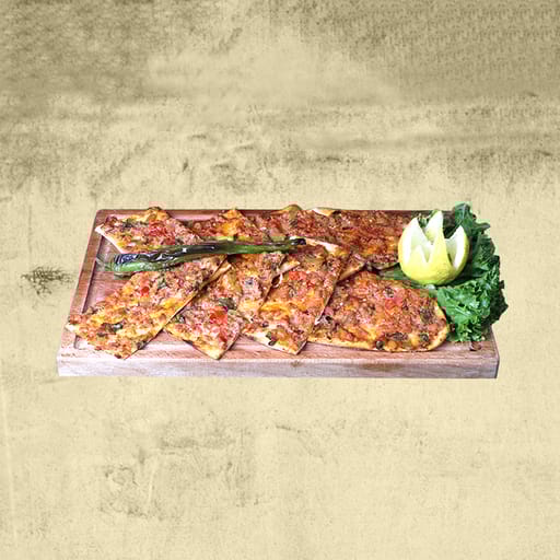 Pide mit Hackfleisch