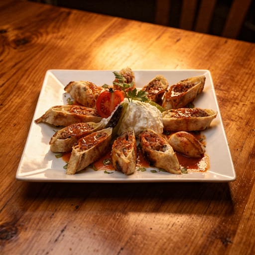 Meram Beyti (Hackspieß im Fladenbrot)